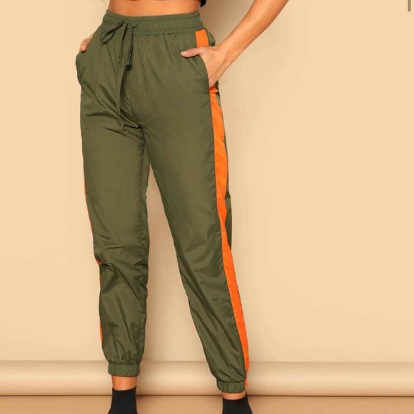 Shein army green lightweight track cargo pants - Picture 1 of 4